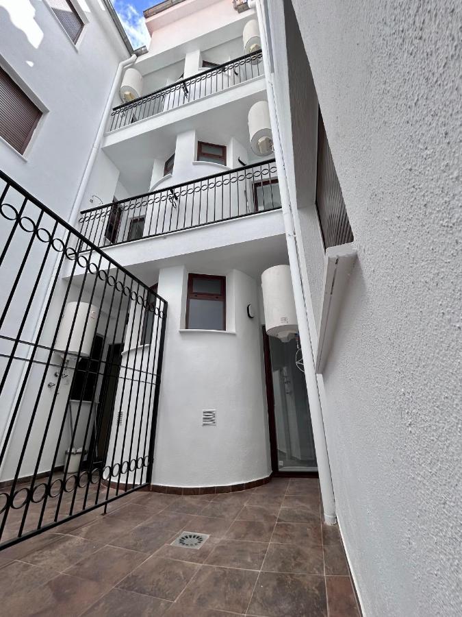 Apartamentos La Catedral De Хаэн Экстерьер фото